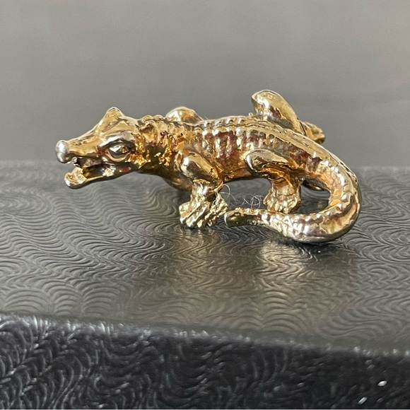 *SOLD* Rare Vintage Gold Vermeil Alligator Crocodile Lizard Reptile Brooch Pin - Picture 1 of 14